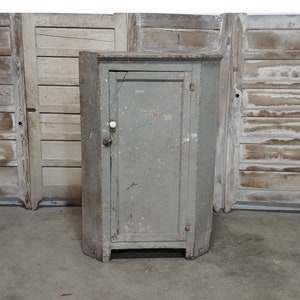 1840,S CORNER CUPBOARD # 185222 Shipping is not free please conatct us before purchase Thanks