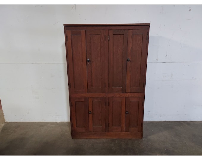 1900,s Oak Cabinet With 4 Double Doors And Interior Shelving # 193460  Shipping is not free please conatct us before purchase Thanks