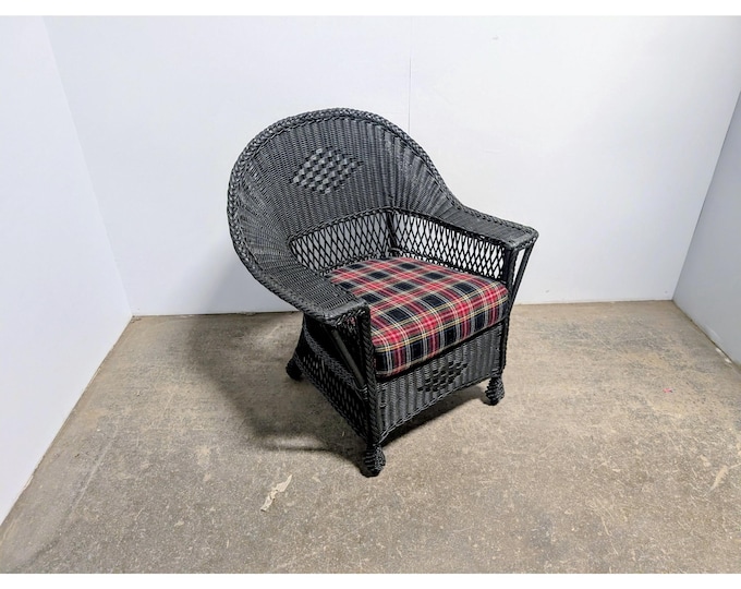 1940,S WICKER ARM CHAIR # 200483 Shipping is not a 1.00 Shipping is not free please contact us before purchase Thanks