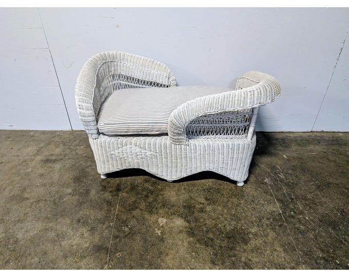 1940,s Wicker Tete A Tete # 200200 Shipping is not a 1.00 Shipping is not free please contact us before purchase Thanks