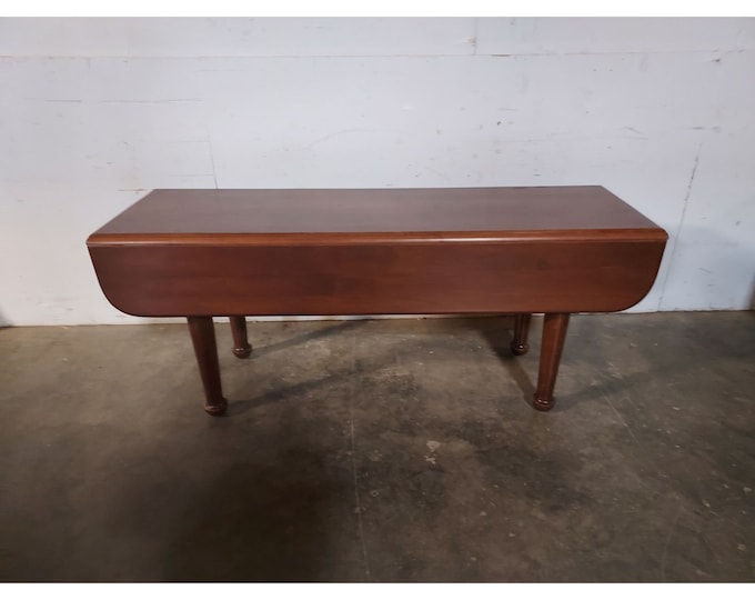Simple 1900,s Drop Leaf Table # 194678 Shipping is not a 1.00 Shipping is not free please contact us before purchase Thanks
