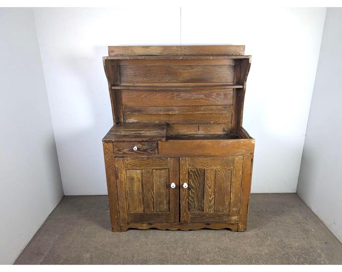 Mid 1800,s New Hampshire Dry Sink # 196182 Shipping is not a 1.00 Shipping is not free please contact us before purchase Thanks