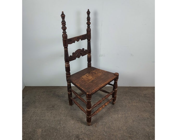 Unusual Late 1800,s Oak Chair # 189663 Shipping is not free please conatct us before purchase Thanks