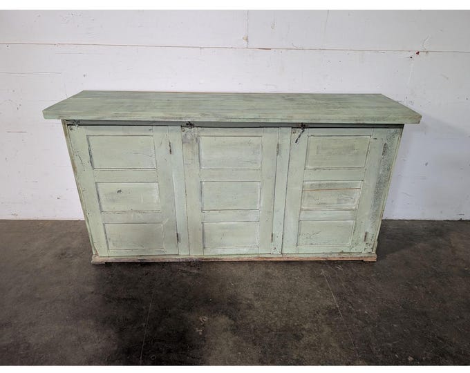 1920,S FOUR DOOR COUNTER # 197512 Shipping is not a 1.00 Shipping is not free please contact us before purchase Thanks