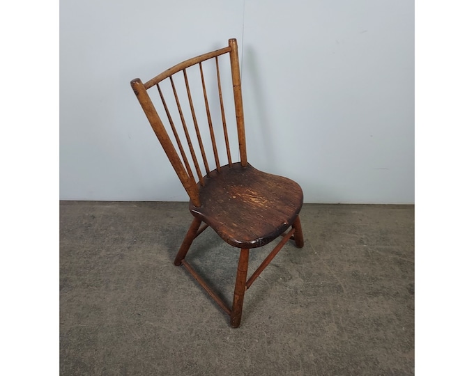 Early 1800,s Childs Windsor Chair # 191683 Shipping is not free please conatct us before purchase Thanks