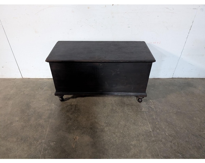 Mid 1800,s Flip Top Travel Trunk # 196703 Shipping is not a 1.00 Shipping is not free please contact us before purchase Thanks