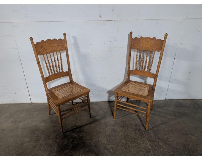 Pair Of 1920,s Spindle Back Oak Side Chairs # 196543 Shipping is not a 1.00 Shipping is not free please contact us before purchase Thanks