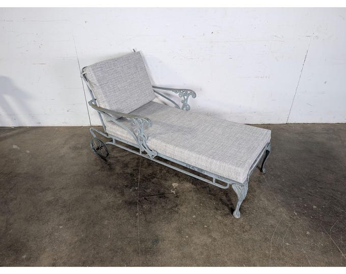 1940,S IRON CHAISE # 197305 Shipping is not a 1.00 Shipping is not free please contact us before purchase Thanks