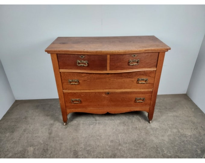 1920,S Four Drawer Oak Chest Of Drawers # 188612 Shipping is not free please conatct us before purchase Thanks