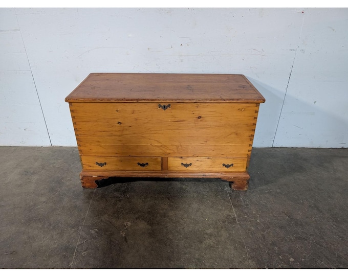 1840,s Pine Trunk With Bracket Feet # 196714 Shipping is not a 1.00 Shipping is not free please contact us before purchase Thanks