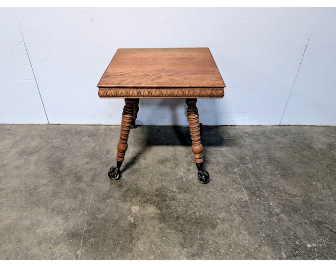 1860,S OAK TABLE # 200047 Shipping is not a 1.00 Shipping is not free please contact us before purchase Thanks