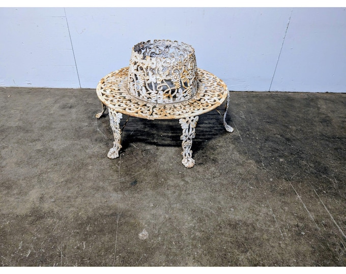 1940,s Cast Iron Tree Bench # 201083 Shipping is not a 1.00 Shipping is not free please contact us before purchase Thanks