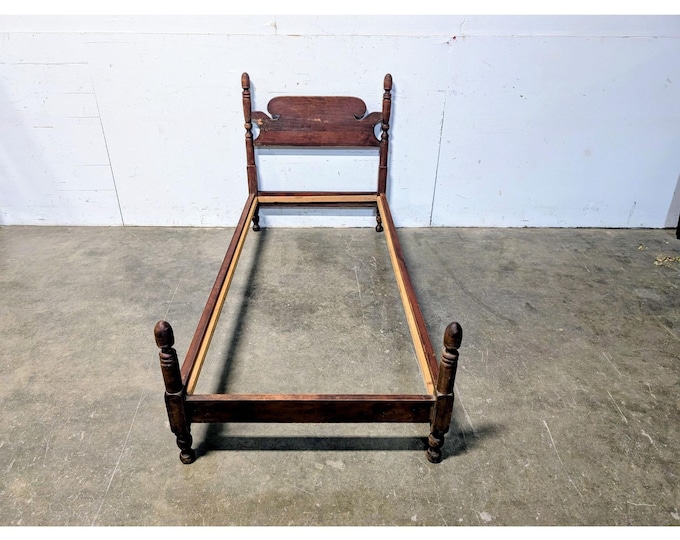 MID 1800,S PINE BED # 198658 Shipping is not a 1.00 Shipping is not free please contact us before purchase Thanks