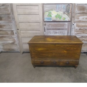 1880&#39;S BLANKET CHEST # 184855 Shipping is not a 1.00 Shipping is not free please contact us before purchase Thanks
