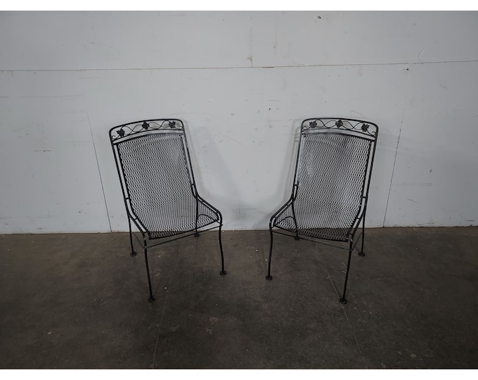 Pair Of 1950,s Iron And Mesh Chairs # 194406 Shipping is not a 1.00 Shipping is not free please contact us before purchase Thanks