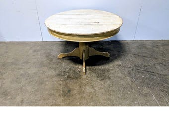 1920,s Oak Painted Round Table # 199922 Shipping is not a 1.00 Shipping is not free please contact us before purchase Thanks