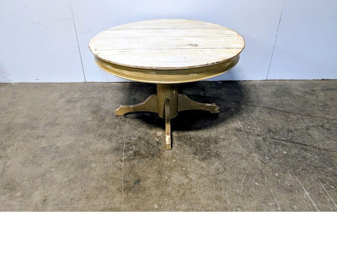 1920,s Oak Painted Round Table # 199922 Shipping is not a 1.00 Shipping is not free please contact us before purchase Thanks