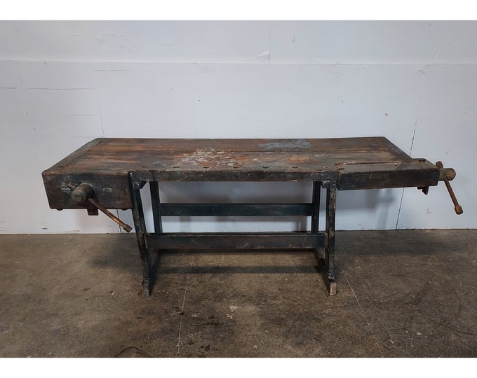 1880'S AMERICAN WORKBENCH # 183581 Shipping is not free please conatct us before purchase Thanks