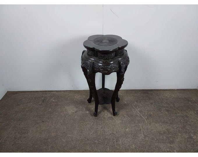 Elegant Carved 1940,s Pedestal /table # 195732 Shipping is not a 1.00 Shipping is not free please contact us before purchase Thanks