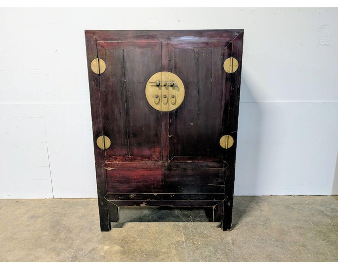Mid 1800,s Chinese Lacquered Cabinet # 200091 Shipping is not a 1.00 Shipping is not free please contact us before purchase Thanks