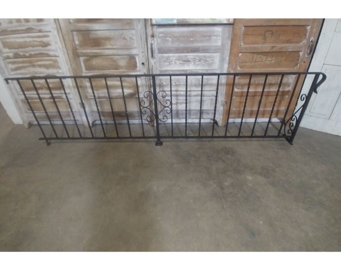 1940'S IRON RAILING # 184450 Shipping is not free please conatct us before purchase Thanks