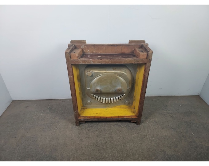 1900,s Smiley Face Factory Mold # 194348 Shipping is not a 1.00 Shipping is not free please contact us before purchase Thanks