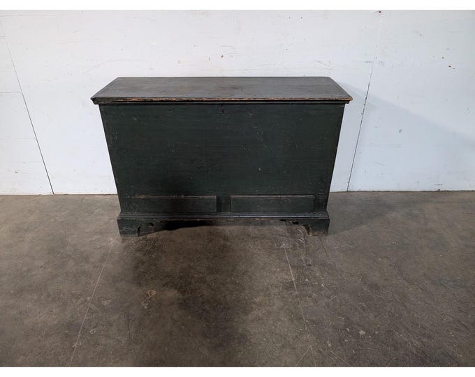 Early 1800,s Trunk With Original Stain # 196711 Shipping is not a 1.00 Shipping is not free please contact us before purchase Thanks