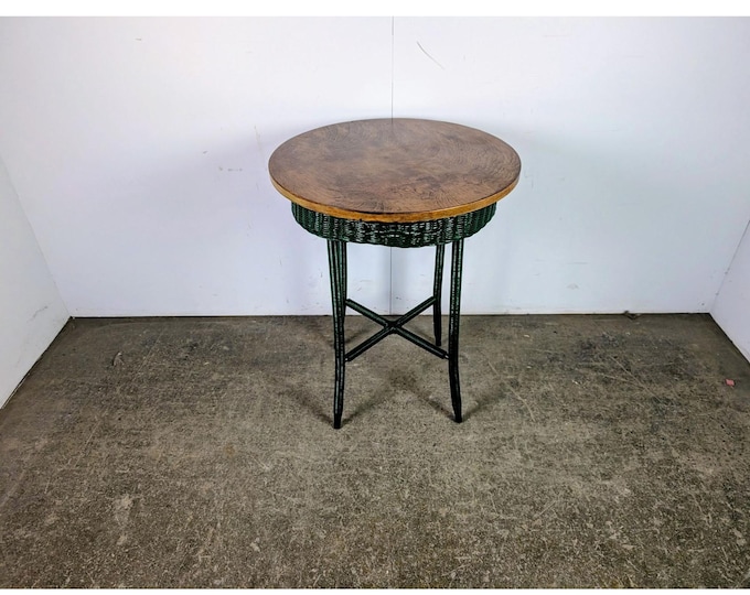 1910 ROUND WICKER TABLE # 197848 Shipping is not a 1.00 Shipping is not free please contact us before purchase Thanks