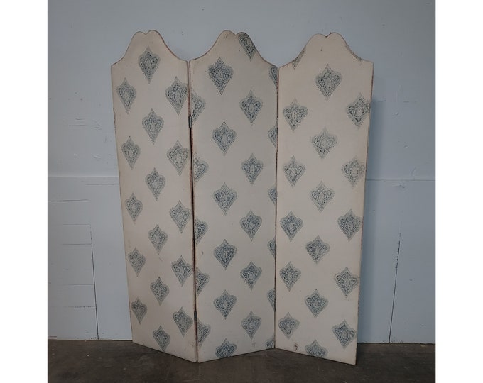 1890'S Three Panel Fabric Screen # 186711 Shipping is not free please conatct us before purchase Thanks