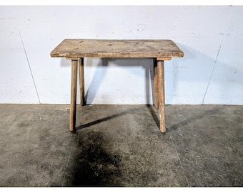 EARLY 1800,S HOG TABLE # 197955 Shipping is not a 1.00 Shipping is not free please contact us before purchase Thanks