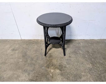 1940,S ROUND WICKER TABLE # 198714 Shipping is not a 1.00 Shipping is not free please contact us before purchase Thanks