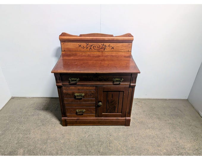 1900,S OAK WASHSTAND # 199821 Shipping is not a 1.00 Shipping is not free please contact us before purchase Thanks
