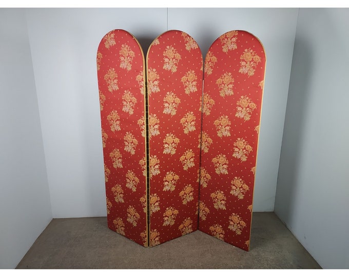 1940,S THREE SECTION SCREEN # 193143 Shipping is not a 1.00 Shipping is not free please contact us before purchase Thanks