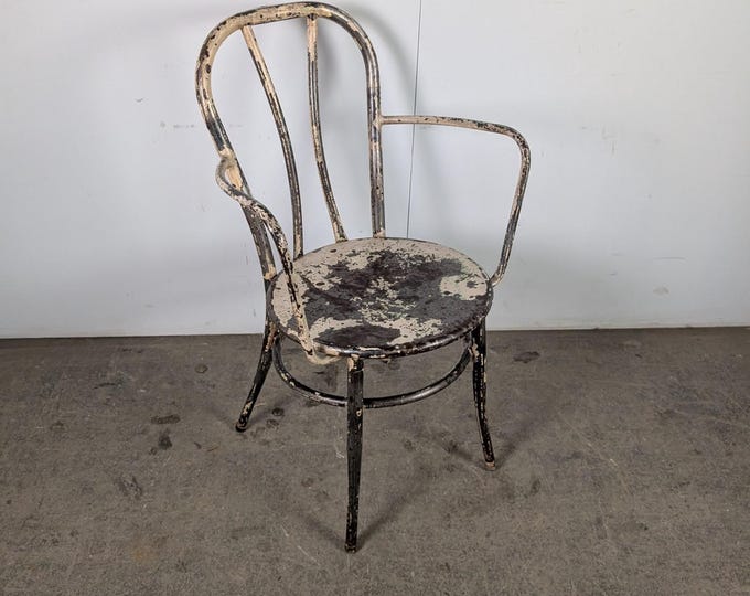 Elegant Rustic 1920,s Metal Arm Chair # 196939 Shipping is not a 1.00 Shipping is not free please contact us before purchase Thanks