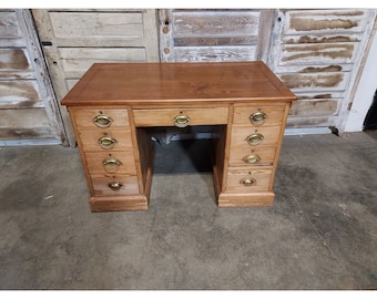 NICE 1900,S PINE DESK # 186926 Shipping is not free please conatct us before purchase Thanks