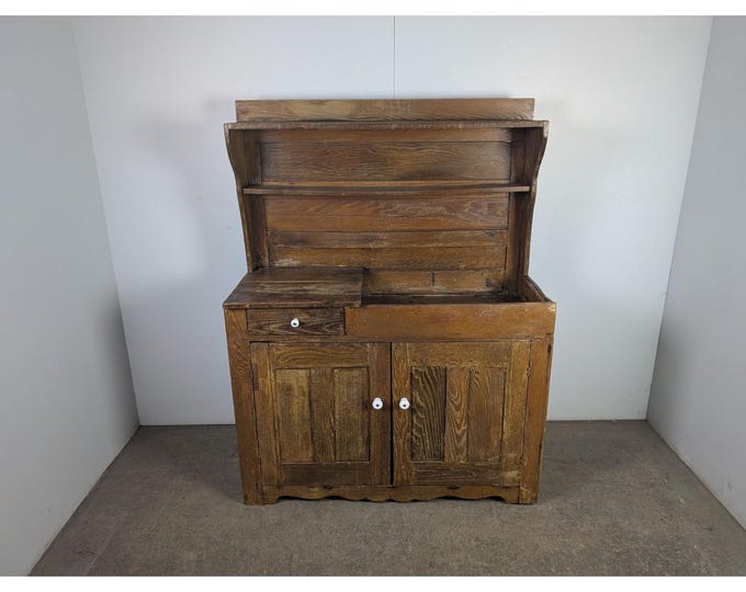 Mid 1800,s New Hampshire Dry Sink # 196182 Shipping is not a 1.00 Shipping is not free please contact us before purchase Thanks
