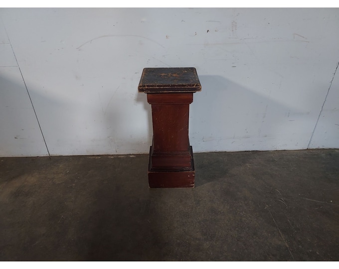 SIMPLE LATE 1800,S PEDESTAL # 193619 Shipping is not free please conatct us before purchase Thanks