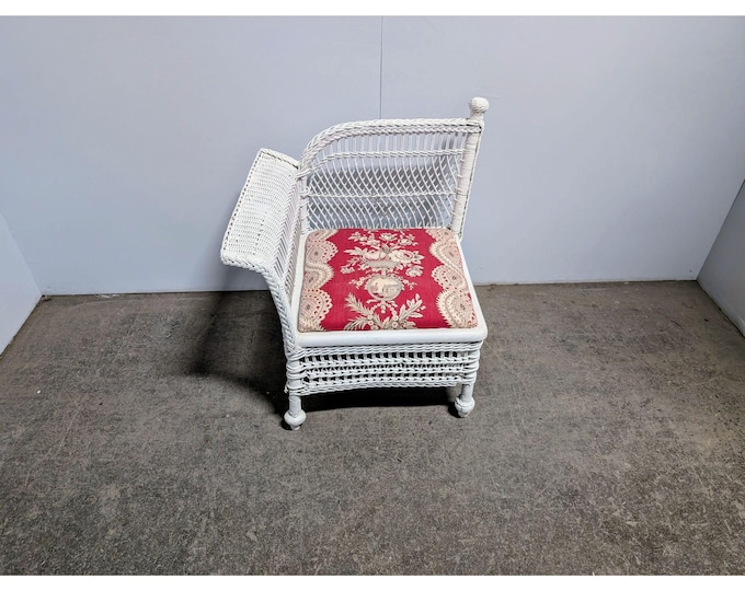 1920,S WICKER CORNER CHAIR # 199671 Shipping is not a 1.00 Shipping is not free please contact us before purchase Thanks