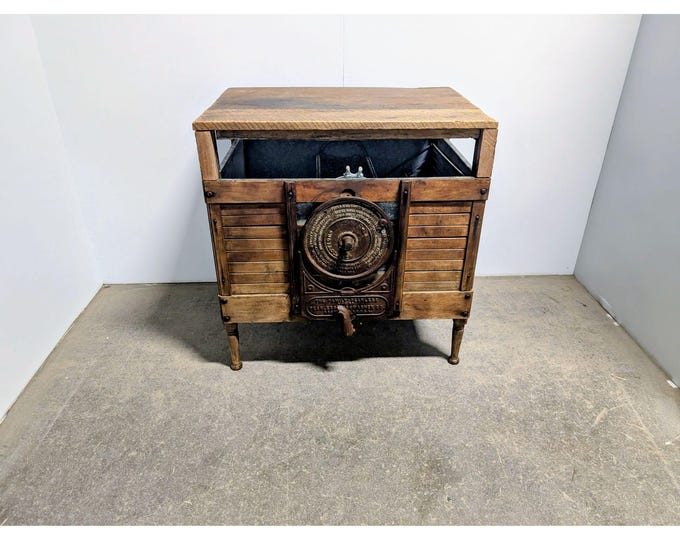 1900,s Washing Machine Now A Unique Work Table # 199776 Shipping is not a 1.00 Shipping is not free please contact us before purchase Thanks