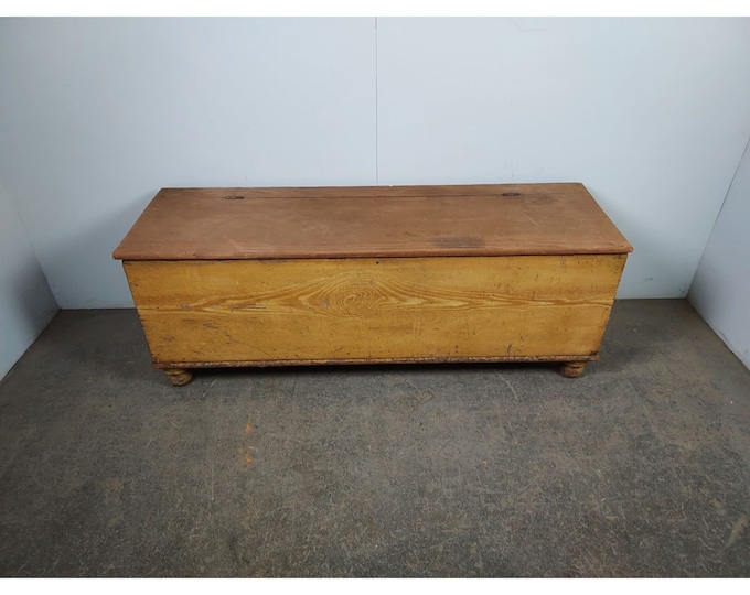 1840,S BLANKET CHEST # 194161 Shipping is not free please conatct us before purchase Thanks