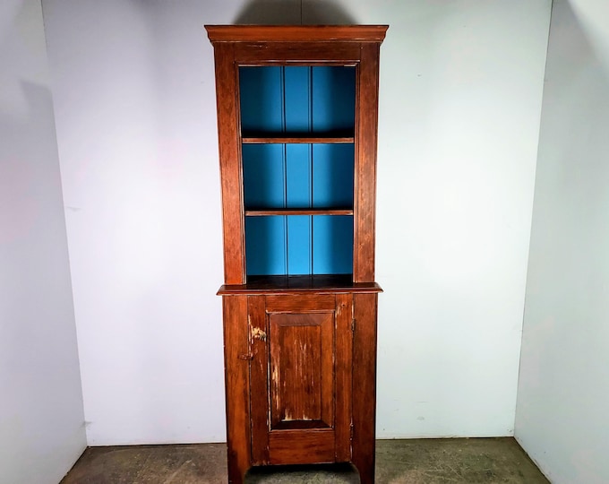 SIMPLE 1940,S CABINET # 194938 Shipping is not a 1.00 Shipping is not free please contact us before purchase Thanks