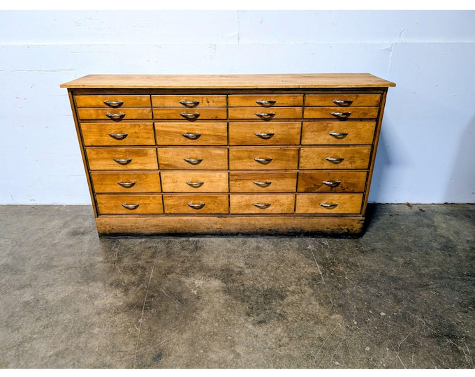 1940,S 24 DRAWER CABINET # 201249 Shipping is not a 1.00 Shipping is not free please contact us before purchase Thanks