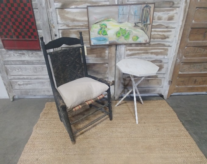 EARLY PRIMITIVE CHAIR # 181151 Shipping is not free please conatct us before purchase Thanks