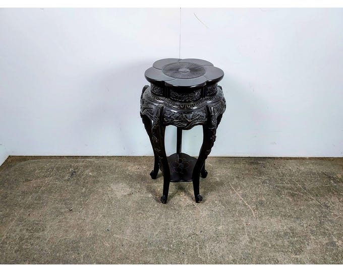 Elegant Carved 1940,s Pedestal /table # 195732 Shipping is not a 1.00 Shipping is not free please contact us before purchase Thanks