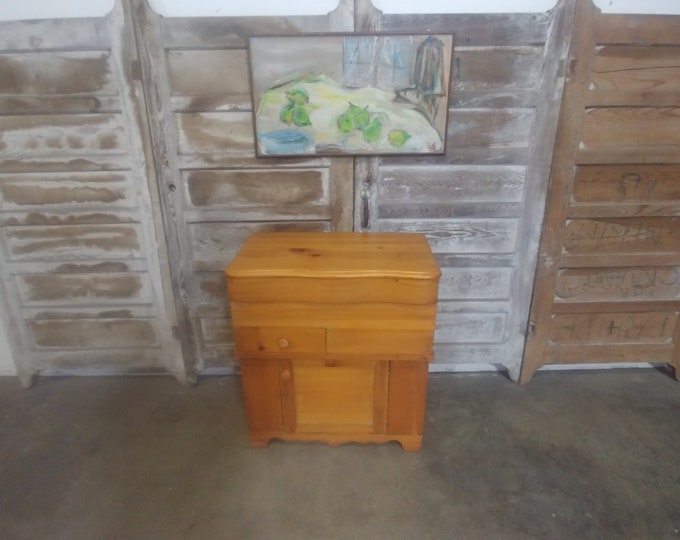 1880'S PINE WASH STAND # 183799 Shipping is not free please conatct us before purchase Thanks