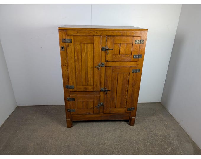 1900,s Four Door Pine Ice Box Cabinet # 195924 Shipping is not a 1.00 Shipping is not free please contact us before purchase Thanks