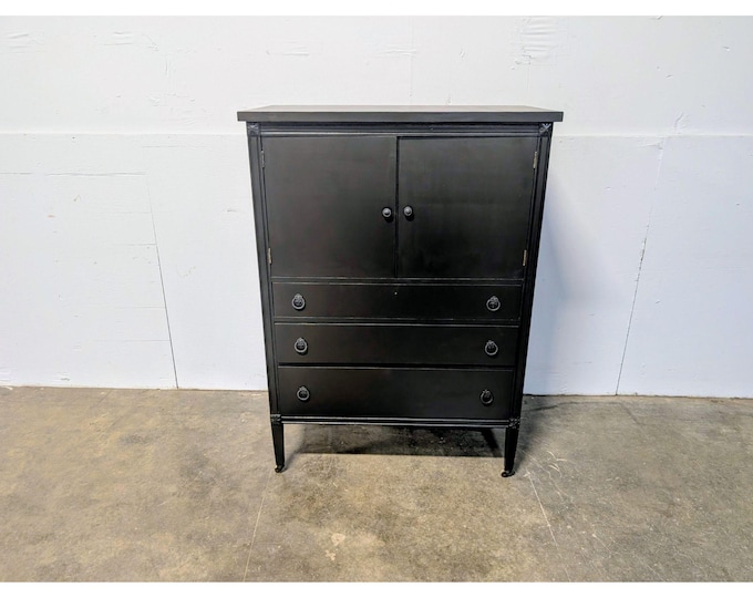 1920,s CHEST OF DRAWERS # 200336 Shipping is not a 1.00 Shipping is not free please contact us before purchase Thanks