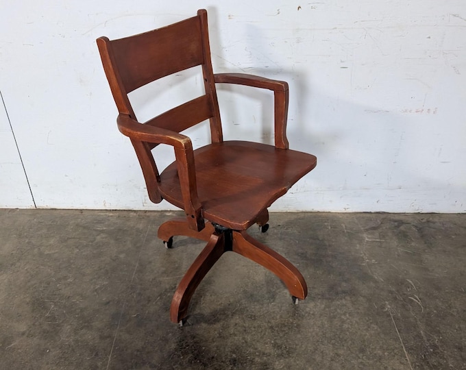 UNIQUE 1930,S DESK CHAIR # 197170 Shipping is not a 1.00 Shipping is not free please contact us before purchase Thanks