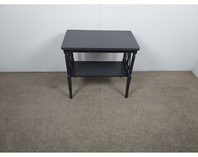 SIMPLE VINTAGE TABLE # 194091  Shipping is not free please conatct us before purchase Thanks