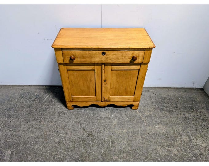 1860,S PINE WASHSTAND # 198261 Shipping is not a 1.00 Shipping is not free please contact us before purchase Thanks